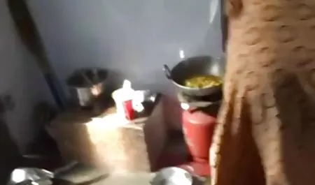 این دانلود تصاویر سکسی خارجی دختر با دستان خود عضو دوست پسرش است