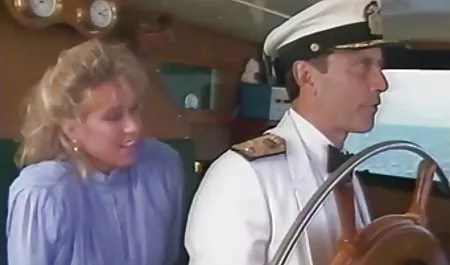 لسبیان در Sanuna به عکسهای سکسی سوپر خارجی تفریح ​​می پردازد