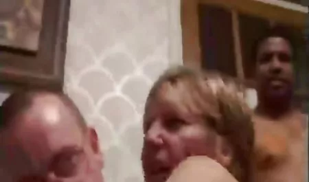 واژن عکس های سکسی متحرک خارجی منتظر علاقه مندی های او بود