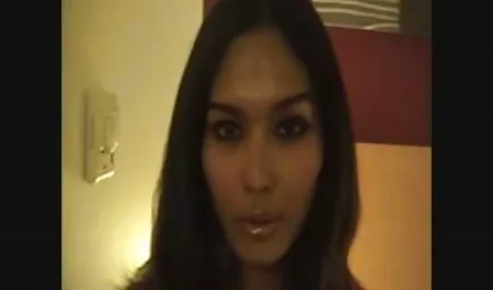 کارتر کروز در لباس ابرقهرمانان از هواهاش جذاب است فیلم خارجی سک