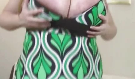 وی اعضای روسیه را در هر سه سوراخ دریافت عکس های سکسی خفن خارجی کرد