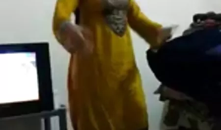 او نیم بدن در بدنش است تصاویرسکسی خارجی