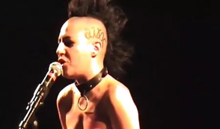 این گروه در سطل فیلم سک۳۰ خارجی زباله پاره شد