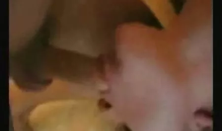 دو شلخته بلوند سکس خارجی جالب در اسپرم معاشقه می کنند