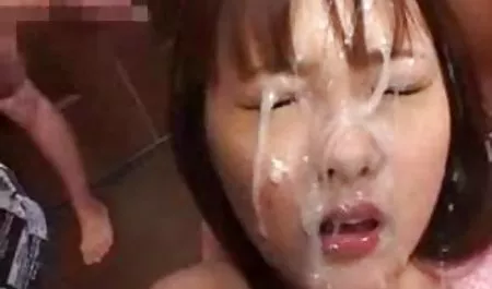 استمناء آبدار در روغن سایت فیلم سکس خارجی