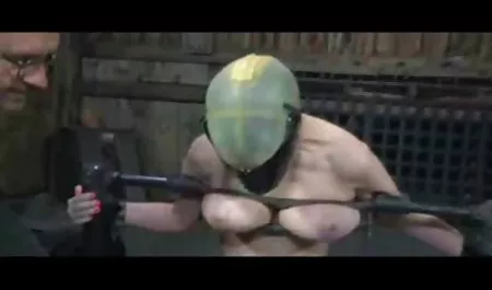 سبزه فیلم و عکس سوپر خارجی سکسی خال کوبی