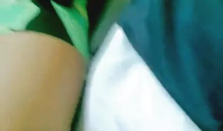 شخص ساده و فیلم سکس خارجی کوتاه معصوم سکسی کاشا کوش به تنهایی خودارضایی می کند